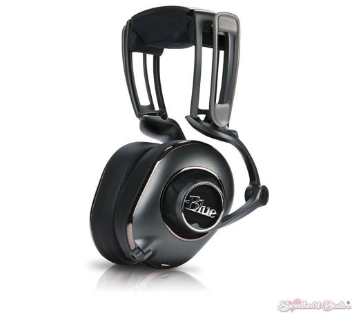 Picture of Blue Mics Mix-Fi Powered High-Fidelity Headphones With Built-In Amp